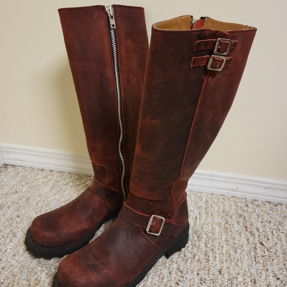 John Fluevog Bondgirl Boots Size 9 Wine Color